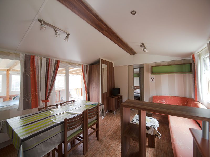 Mobil-home 6-8 personnes terrasse couverte